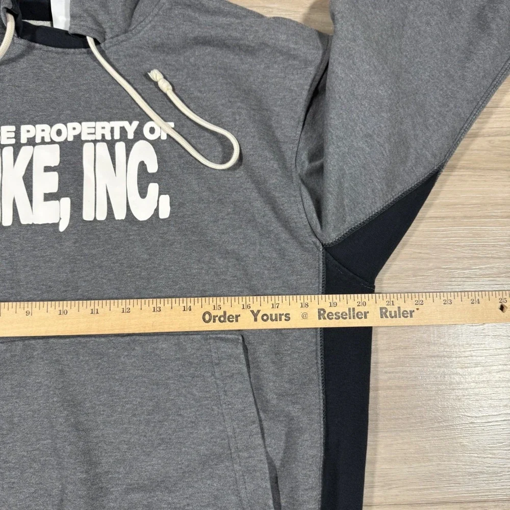 Nike Dri Fit Standard Issue Gray Hoodie Sweatshirt 